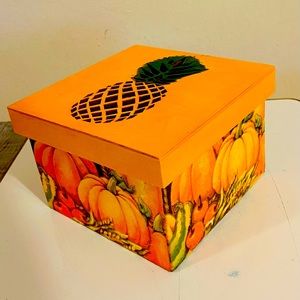 Little storage box